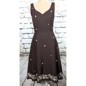 PARAPHRASE Linen-Blend Floral Embroidered Dress Cottage Feminine Dainty Size 4